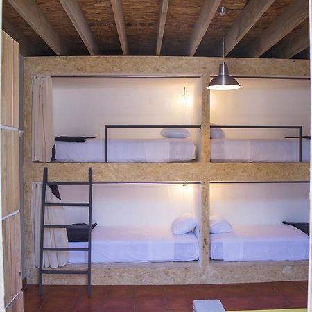 Somos Hostal Antigua Bagian luar foto